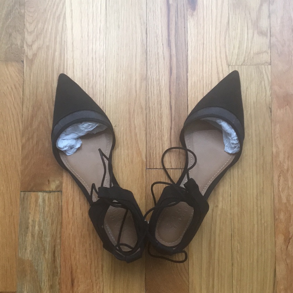 Zara flats 🖤